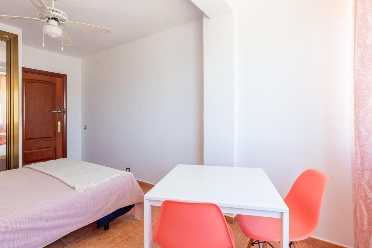 Ferienwohnung Sunny Harbor House Málaga Exterior foto